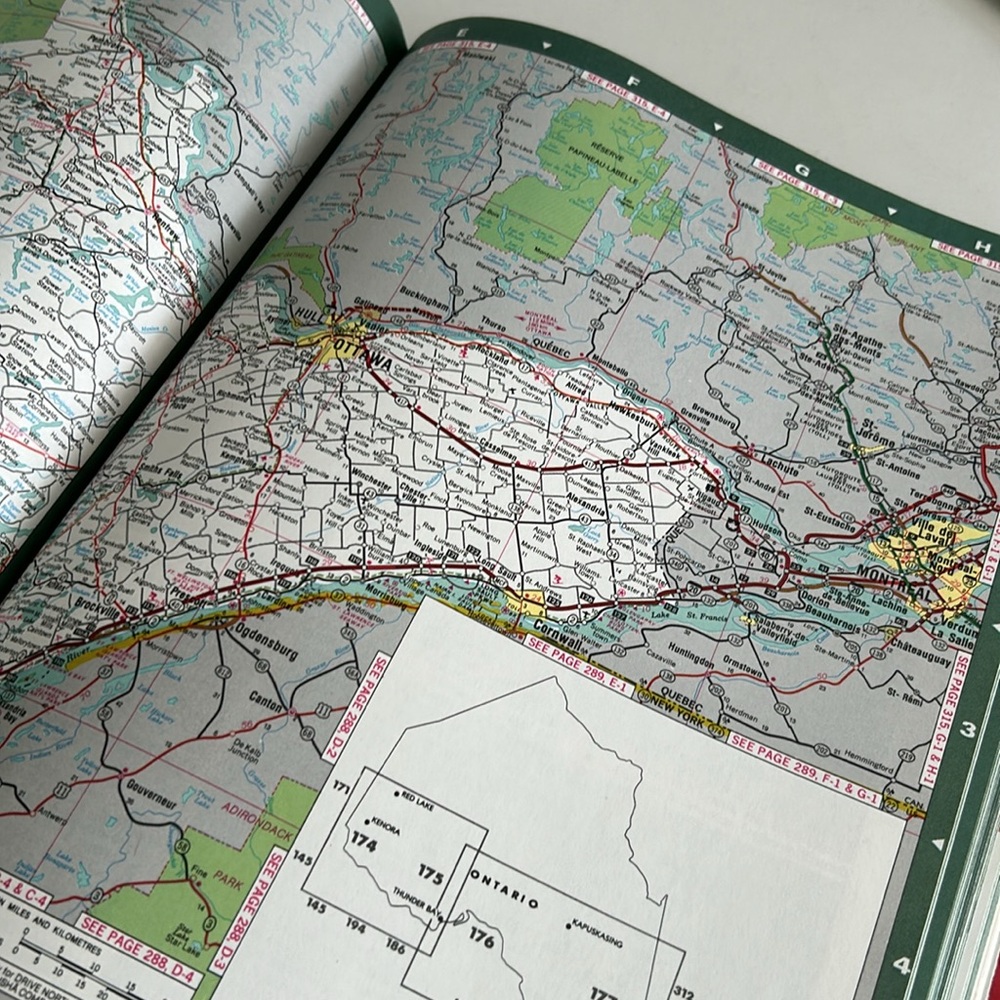 Vintage CAA 1983 Drive North America Hardcover Book Road Atlas Of Canada & USA - Picture 10 of 16